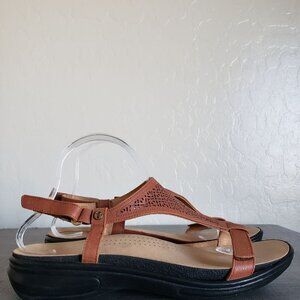 Revere Sante Fe Leather Adjustable T-Strap Sandal Cognac Size Womens 11 Comfort